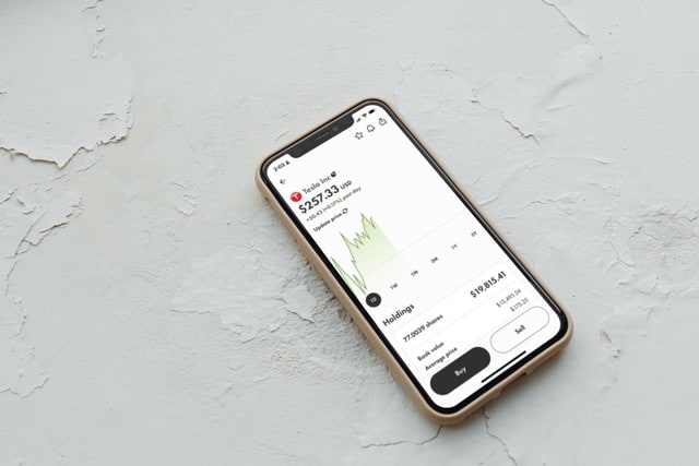 Can I Buy US Stocks on Wealthsimple? [Guide with Screenshots]